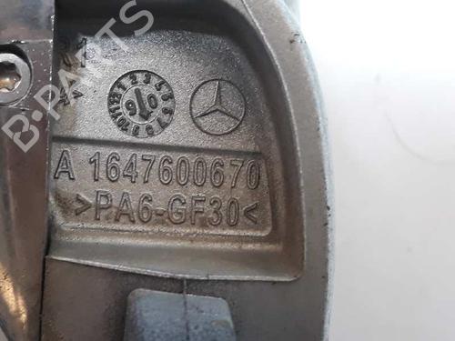 Høyre foran utvendig håndtak MERCEDES-BENZ M-CLASS (W164) ML 320 CDI 4-matic (164.122) | BP1656797C129 