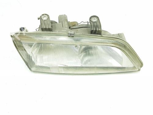 Used Right headlight NISSAN PRIMERA (P11) 2.0 TD (90 hp) 8381338