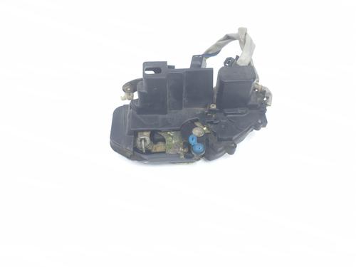 Used Front right lock KIA CARENS II MPV (FJ) [2002-2013]  27280069