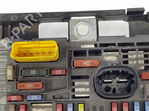 Boîte à Fusibles PEUGEOT 3008 I MPV (0U_) 2.0 HDi 150 / BlueHDi 150 | BP29011228E1