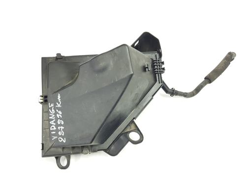 Used Air filter box BMW 3 Convertible (E93) 320 d (177 hp) 30472366