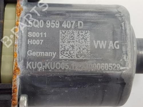 Rudehejsemotor bagstkærm venstre SEAT ARONA (KJ7, KJP)  | BP27498390E23 