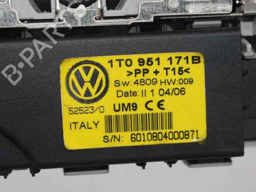 Interior roof light VW TOURAN (1T1, 1T2) 1.9 TDI | BP7420611I8 