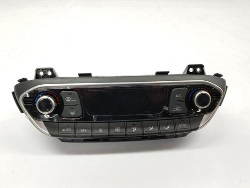 Used Climate control HYUNDAI i30 (PDE, PD, PDEN) 1.5 (110 hp) 15713602