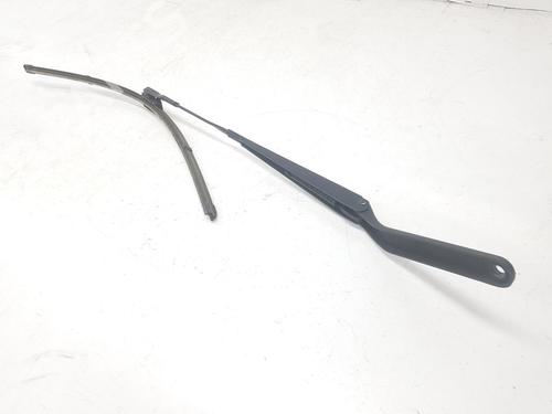 Used Front windshield wiper arm BMW X6 (E71, E72) xDrive 50 i (408 hp) 12461614