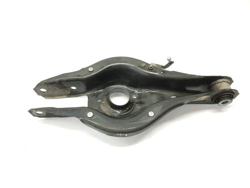 Used Left rear suspension arm BMW 3 (F30, F80) 318 d (150 hp) 23533853