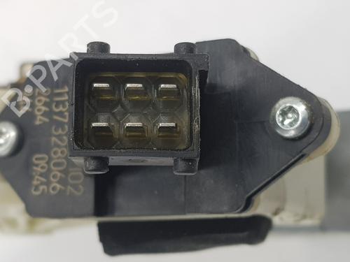 Right front window motor OPEL VECTRA C Estate (Z02) 1.9 CDTI (F35) | BP15649196E20 