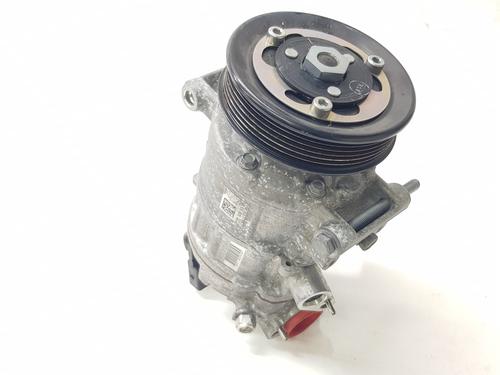 AC-Kompressor AC-Kompressor VW T-ROC (A11, D11) 1.0 TSI (116 hp) 37524736 37524736