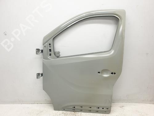 Used Left front door RENAULT TRAFIC III Bus (JG_) [2014-2025]  21003679