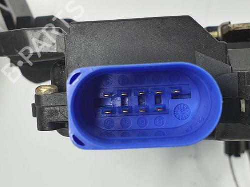 Front right lock VW TOUAREG (7LA, 7L6, 7L7) 2.5 R5 TDI | BP7008582C97 