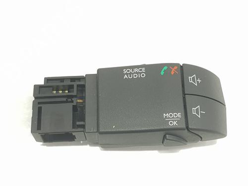 Used Steering wheel controls RENAULT CLIO IV (BH_) 0.9 TCe 90 (BHNF, BHMA, BHMH, BHJK, BHJR) (90 hp) 20194797