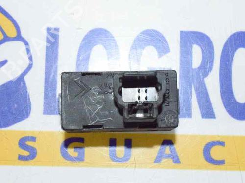 Right rear window switch PEUGEOT 307 Break (3E) 2.0 | BP1369149I28 