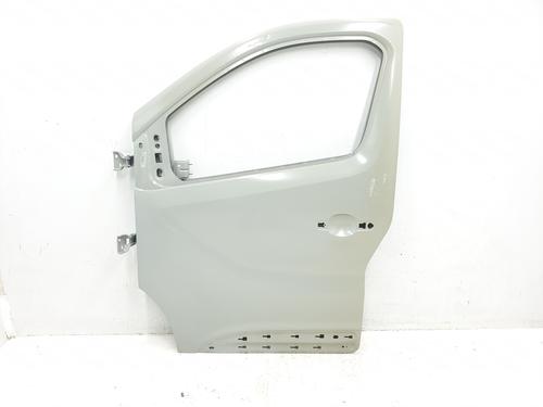 Used Left front door RENAULT TRAFIC III Bus (JG_) [2014-2025]  21003374