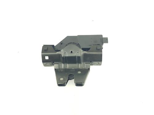 Used Tailgate lock BMW 5 (E60) 520 i (170 hp) 8133385