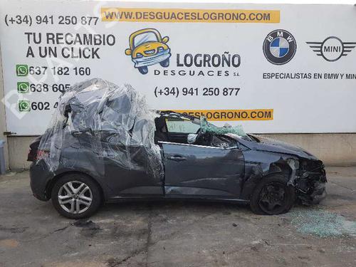 Clignotant avant gauche RENAULT MEGANE IV Hatchback (B9A/M/N_) 1.5 dCi 110 (B9A3) | BP11378988C32 
