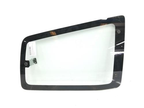 Rear right quarter glass MITSUBISHI PAJERO III (V7_W, V6_W) 3.2 Di-D (V68W) | BP14085339C92 