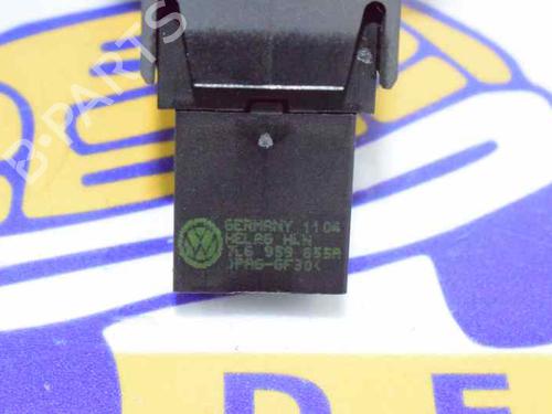 Right rear window switch VW TOUAREG (7LA, 7L6, 7L7) 2.5 R5 TDI | BP1362680I28 