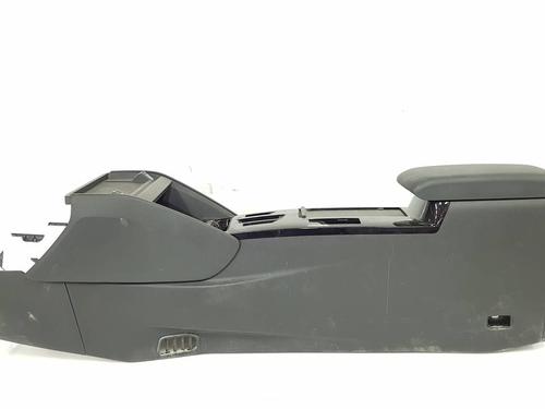 Used Armrest / Center console Armrest / Center console 39509394 39509394