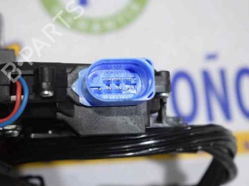 Rear right lock VW GOLF PLUS V (5M1, 521) 1.9 TDI | BP770463C99 