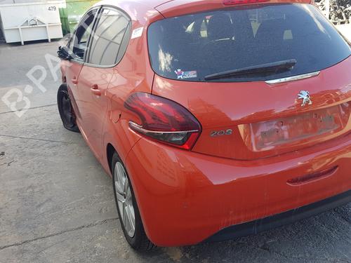 Fuse box PEUGEOT 208 I (CA_, CC_) 1.2 VTI 82 | BP29010788E1 