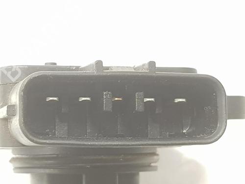 Mass air flow sensor TOYOTA AVENSIS Saloon (_T25_) 2.2 D-4D (ADT251_, ADT251R) | BP11843578M95 