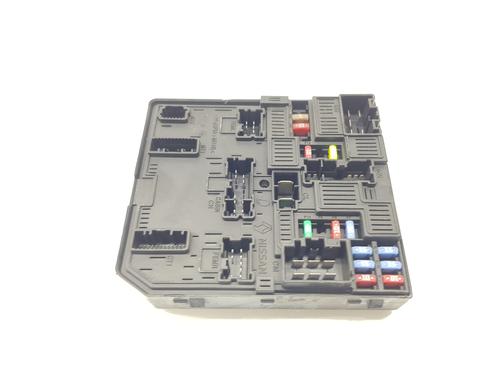 Used Fuse box NISSAN QASHQAI II (J11, J11_) [2013-2025]  31043907