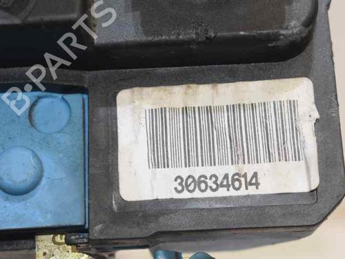 Front left lock VOLVO S60 I (384) 2.4 D | BP777174C98 