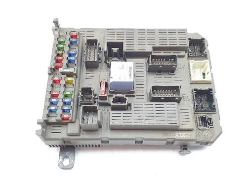 Used Fuse box CITROËN C5 I (DC_) 2.0 HDi (DCRHZB, DCRHZE) (109 hp) 8061809