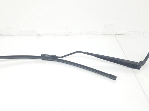 Front windshield wiper arm RENAULT CLIO IV (BH_) 1.5 dCi 90 | BP11014667C143 