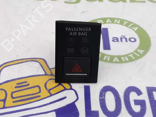 Used Warning switch VW GOLF VII (5G1, BQ1, BE1, BE2) 2.0 GTI Clubsport (265 hp) 13098667