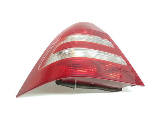 Used Left taillight MERCEDES-BENZ C-CLASS (W203) [2000-2007]  27264690