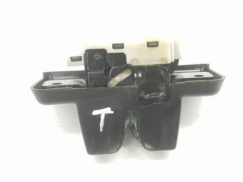Used Tailgate lock RENAULT MEGANE II (BM0/1_, CM0/1_) 2.0 16V (BM0U, CM0U) (135 hp) 16022686