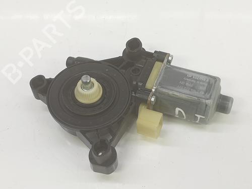Used Left front window motor CUPRA LEON Sportstourer (KL8, KU8, KUD) 2.0 TSI 4Drive (310 hp) 12574297