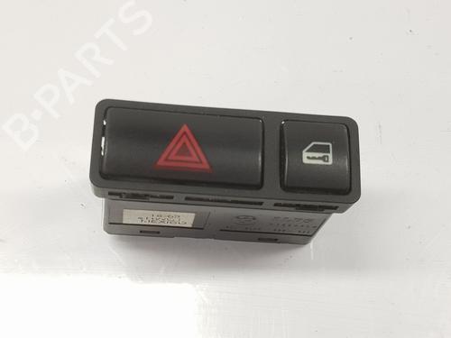 Used Warning switch BMW 3 (E46) 320 d (150 hp) 12463896