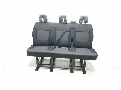 Sæde bagtil (3. række) RENAULT TRAFIC III Van (FG_) 1.6 dCi 140 (FGMA) (140 hp) 20704009