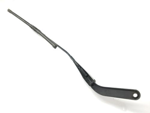 Used Front windshield wiper arm BMW 1 (E87) 123 d (204 hp) 18132446