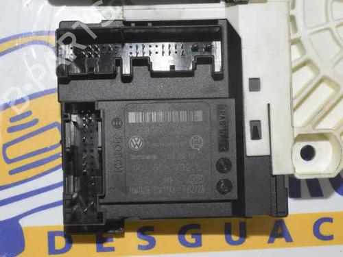 Left front window motor VW PASSAT B6 (3C2) 2.0 TDI | BP1414442E21 