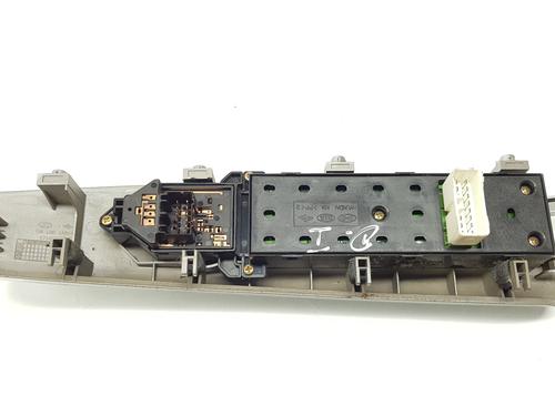 Left front window switch HYUNDAI SANTA FÉ II (CM) 2.2 CRDi 4x4 | BP32320433I27