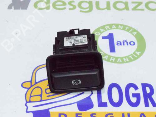 Used Switch MERCEDES-BENZ CLA Shooting Brake (X117) CLA 200 CDI / d (117.908) (136 hp) 13098367
