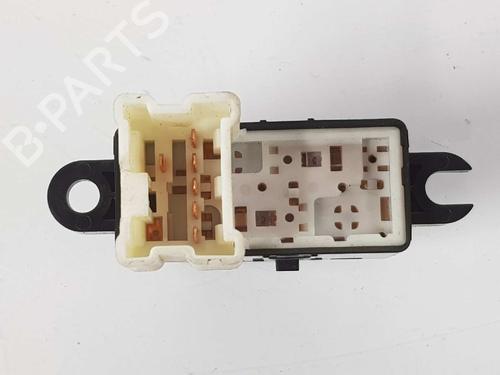 Right front window switch NISSAN MICRA III (K12) 1.2 16V | BP7459757I26 