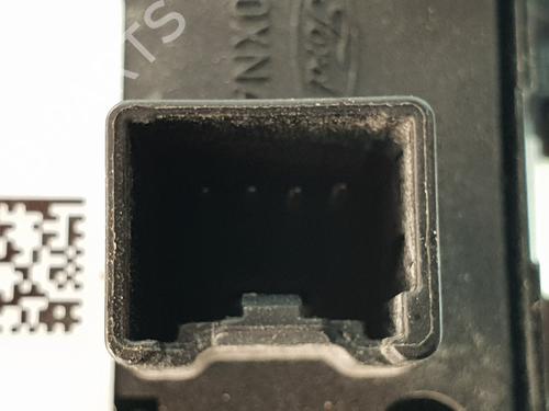 Left front window switch FORD FIESTA VI (CB1, CCN) 1.4 TDCi | BP22769525I27 
