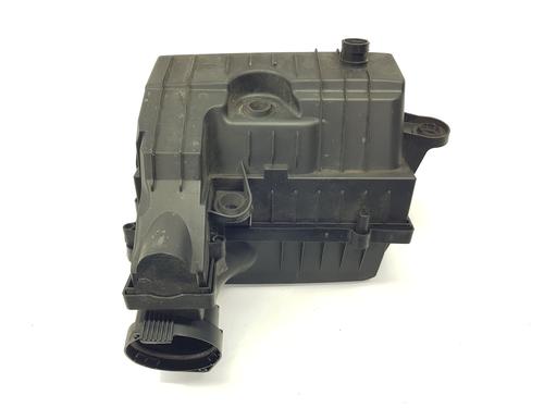 Used Air filter box SKODA SUPERB III (3V3) 2.0 TDI (150 hp) 18784608