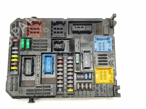 Caja reles / fusibles Caja reles / fusibles TOYOTA PROACE Van (MDZ_) [2016-2026] 37161405 37161405