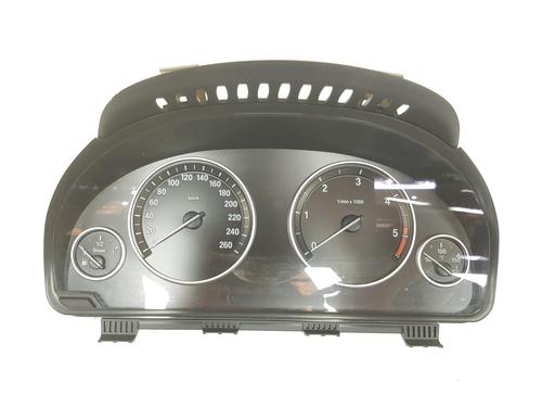 Used Instrument cluster BMW 5 (F10) 525 d (204 hp) 10916900