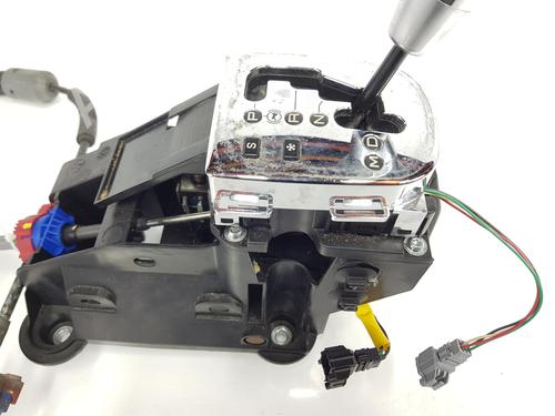 Gear lever PEUGEOT 208 I (CA_, CC_) 1.6 HDi | BP29376547M90 