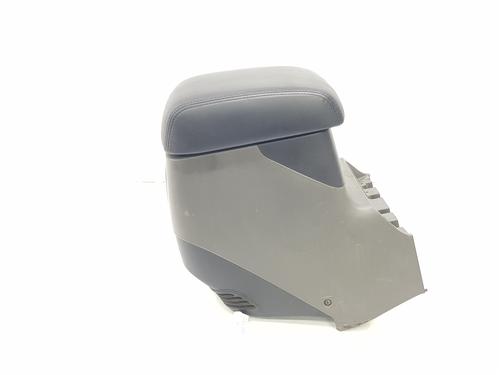 Used Armrest / Center console MITSUBISHI PAJERO III (V7_W, V6_W) 3.2 Di-D (V68W, V78W) (165 hp) 31042044