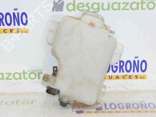 Used Windscreen washer tank MITSUBISHI PAJERO III (V7_W, V6_W) 3.2 Di-D (V68W) (160 hp) 7420457