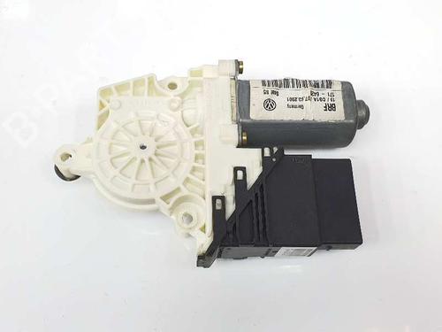 Rudehejsemotor bagstkærm højre SEAT TOLEDO II (1M2) 1.9 TDI (110 hp) 7435516