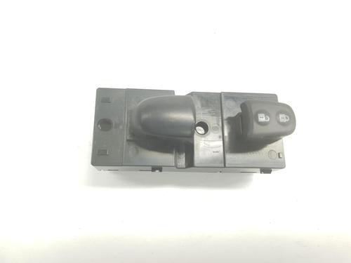 Used Right front window switch NISSAN JUKE (F15) 1.5 dCi (110 hp) 10066079