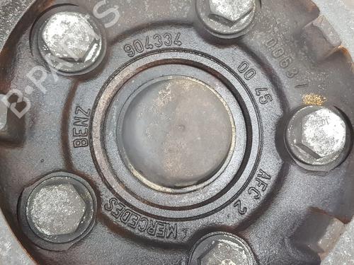 Left front steering knuckle MERCEDES-BENZ SPRINTER 4-t Platform/Chassis (B904) 413 CDI | BP25918208M25 